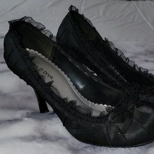 Wild Diva Black Heels, size 8.5
